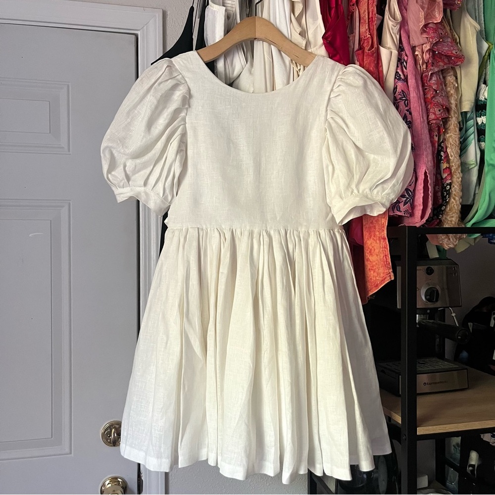HAPPY BUTTON white linen short puff‎ sleeve babydoll full skirt tie back mini
